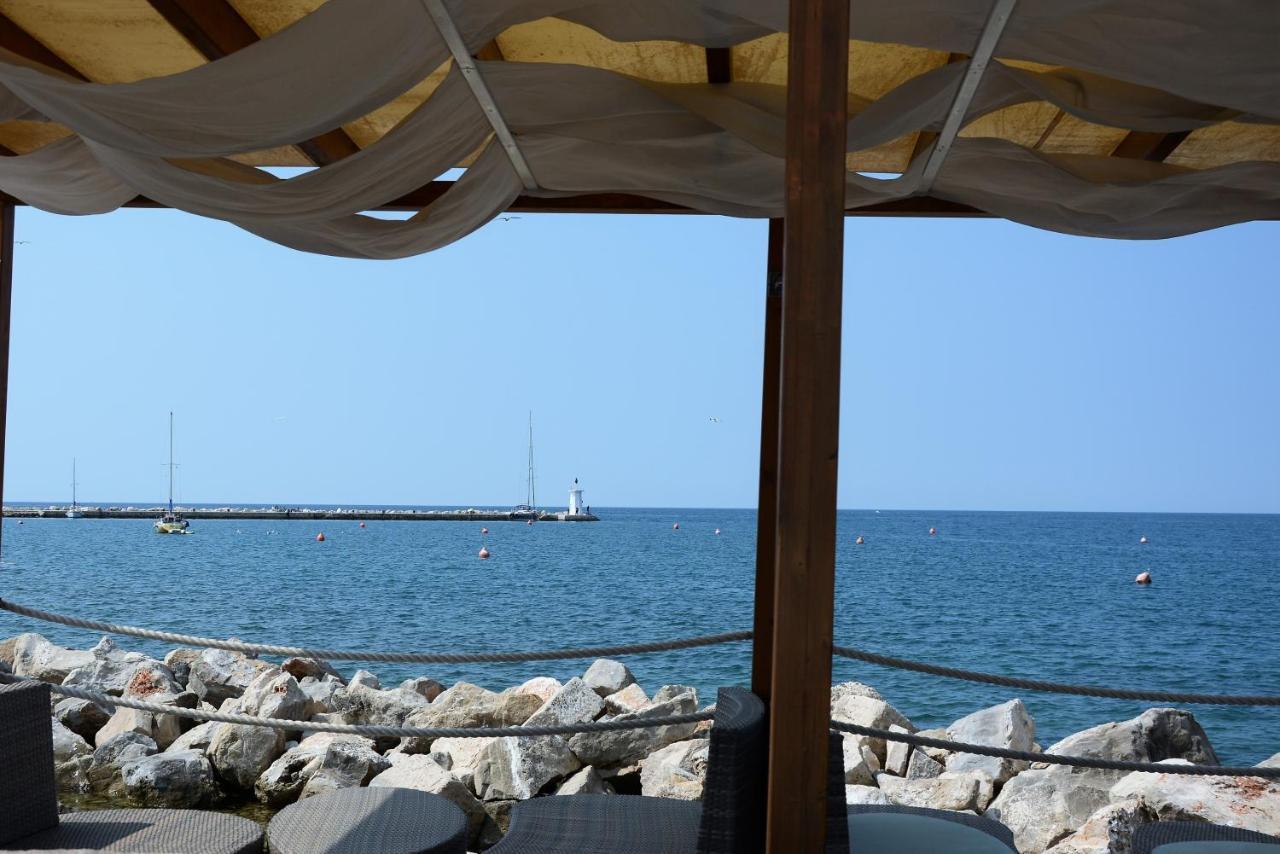 Villa Vienna Novigrad  ภายนอก รูปภาพ