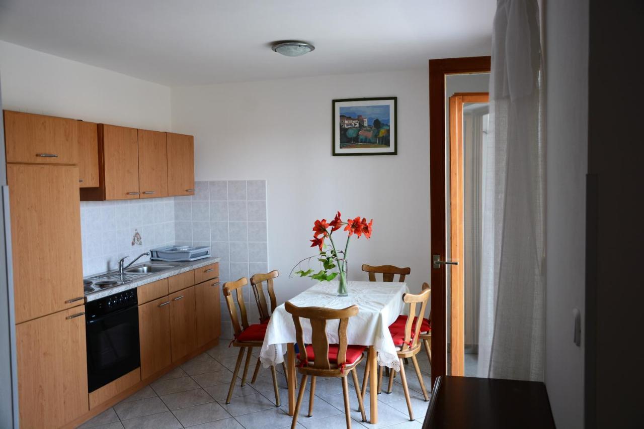 Villa Vienna Novigrad  ภายนอก รูปภาพ